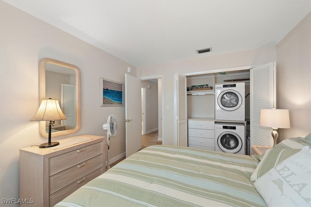 1065 Gulf Shore Boulevard N - Photo 23