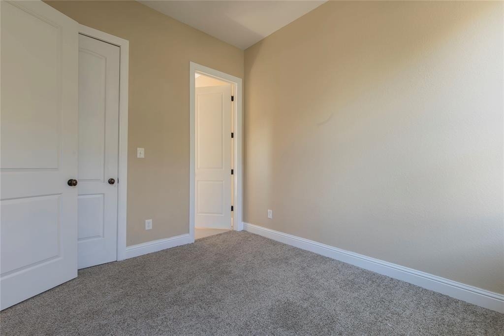 1424 Eddington Street - Photo 11