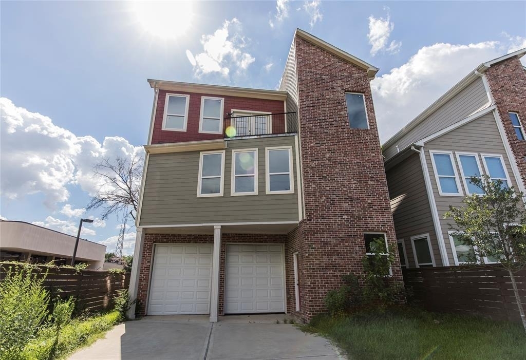 1424 Eddington Street - Photo 0