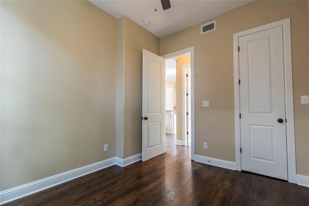 1424 Eddington Street - Photo 9