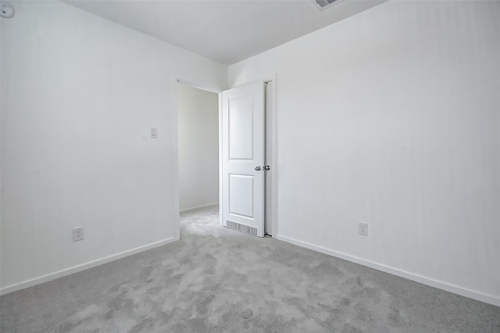 21535 Carosella Drive - Photo 14