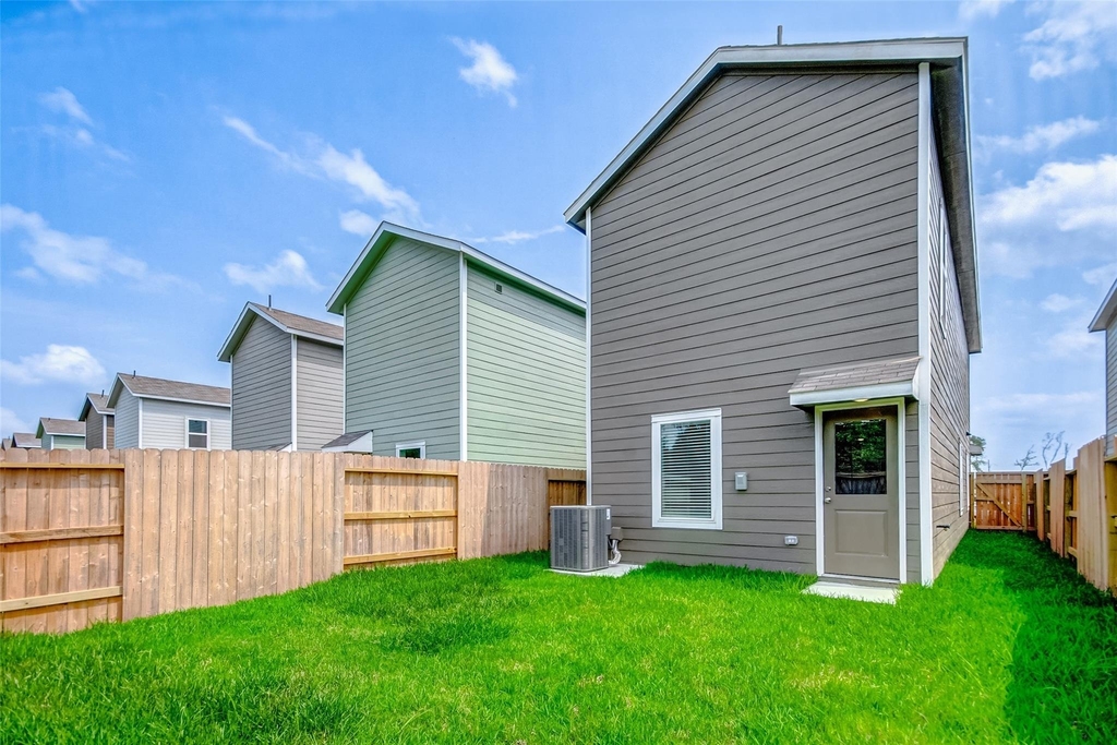 21535 Carosella Drive - Photo 22