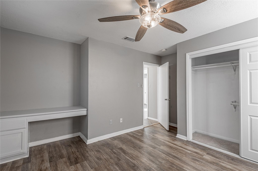2402 Sycamore Avenue - Photo 13