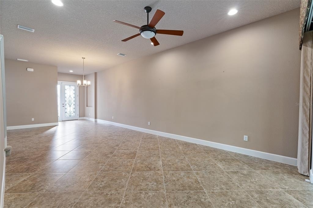 829 Pinewood Drive - Photo 11