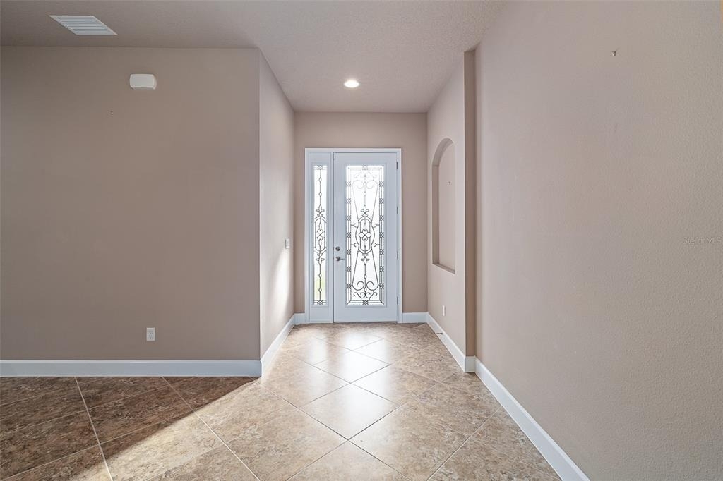 829 Pinewood Drive - Photo 3