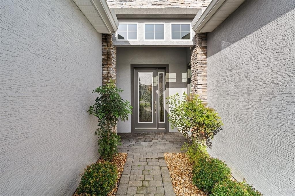829 Pinewood Drive - Photo 2
