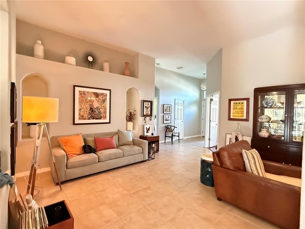 10703 Banfield Drive - Photo 3