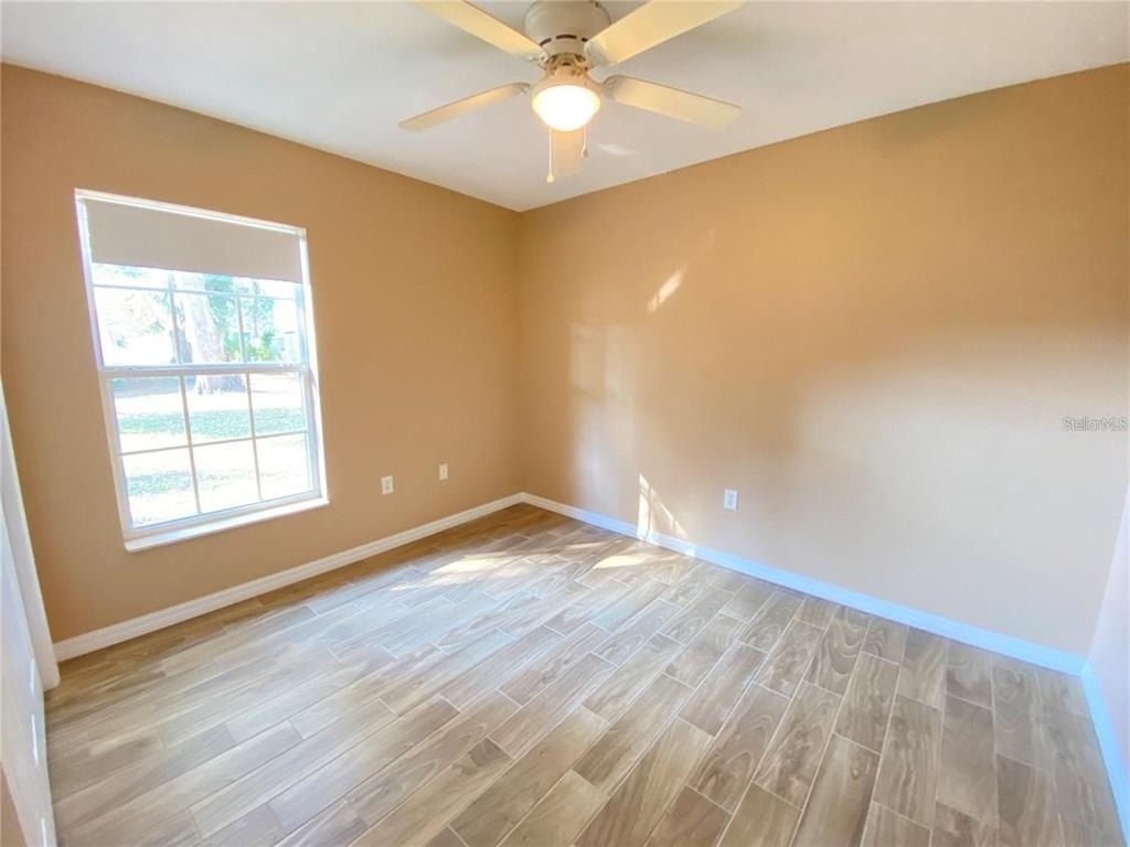 38647 Rose Ln - Photo 6
