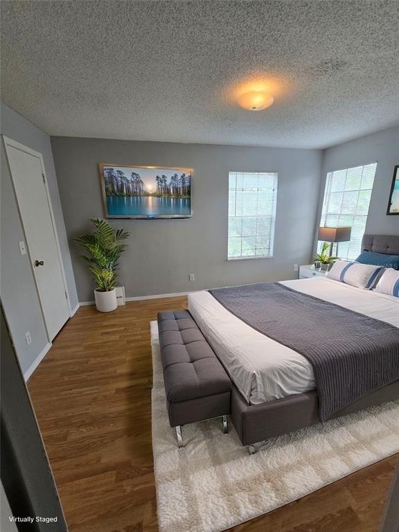 300 Lakepointe Drive - Photo 5