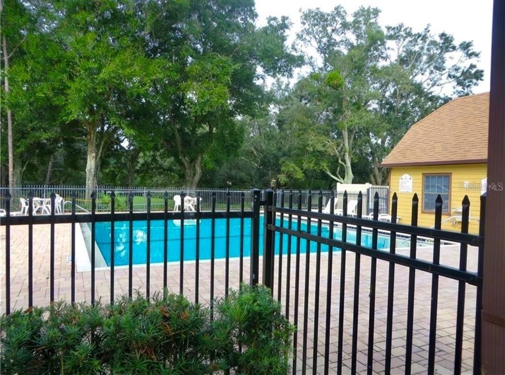 300 Lakepointe Drive - Photo 13