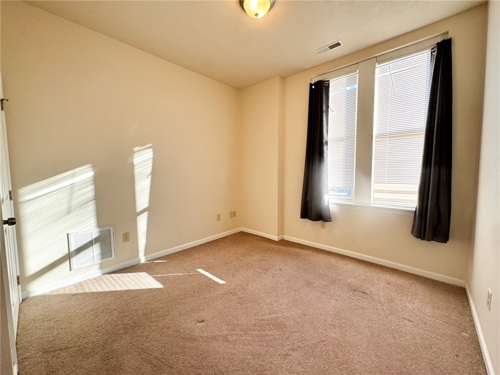 137 N Main St - Photo 4