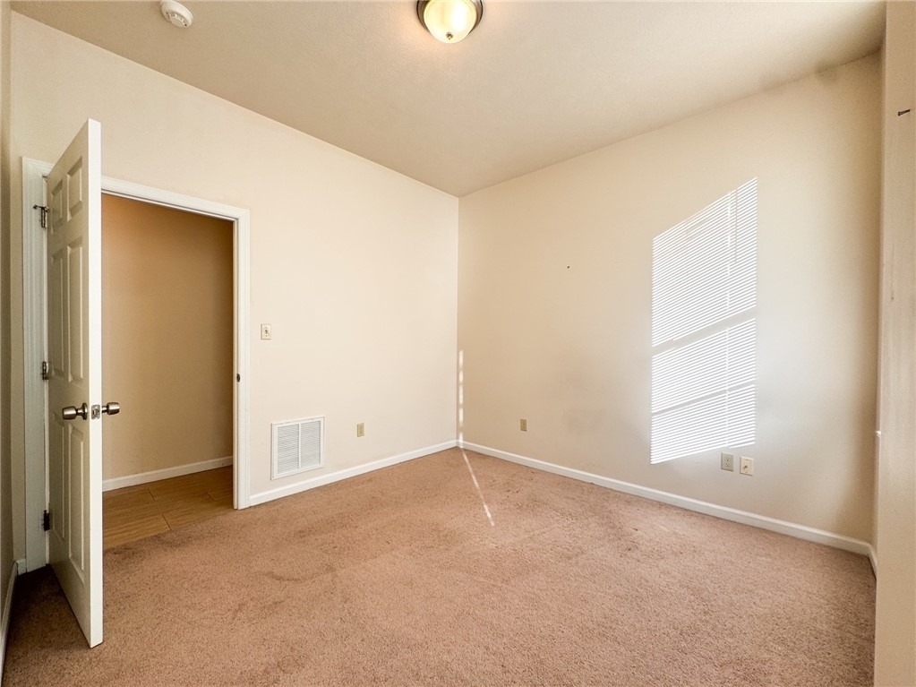 137 N Main St - Photo 7