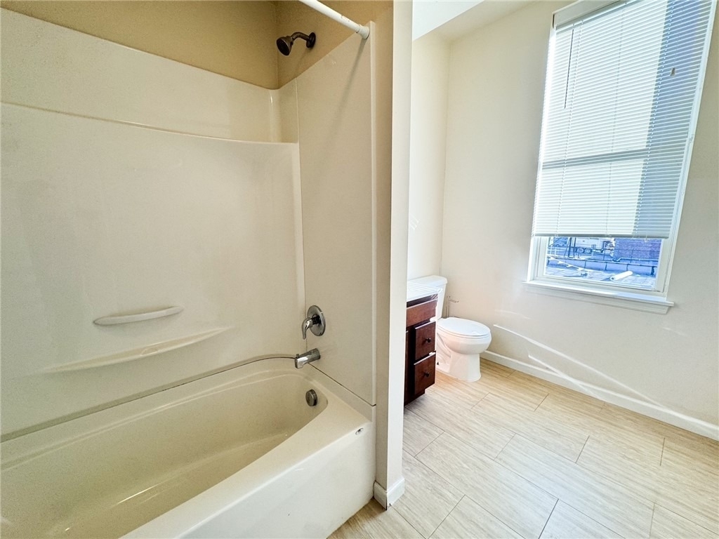 137 N Main St - Photo 10