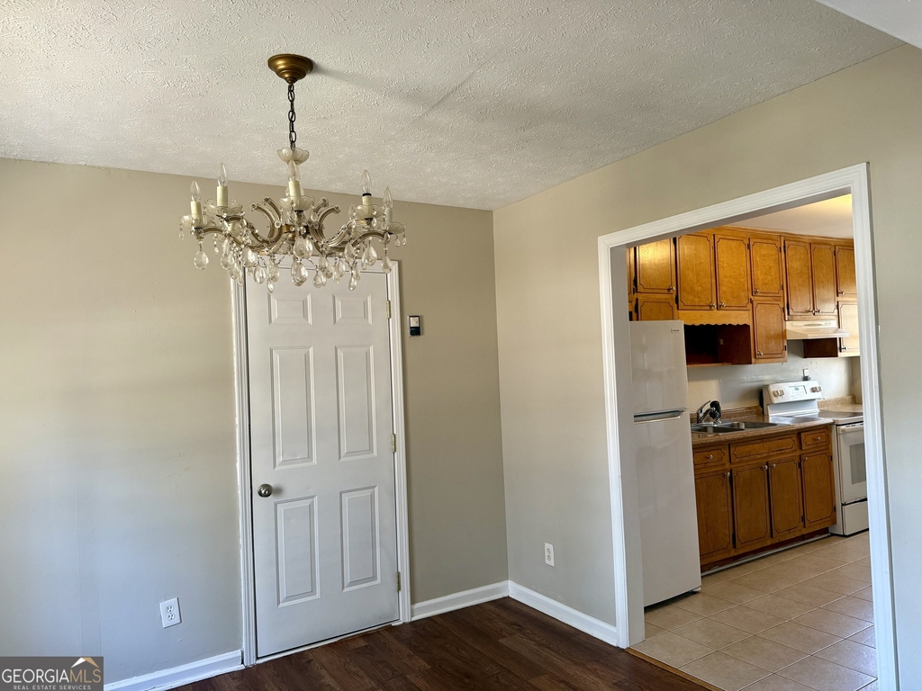 2913 Horse Shoe Drive - Photo 7