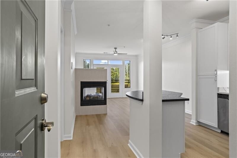 401 16th Street Nw - Photo 2