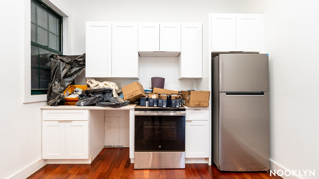 276 Boerum Street - Photo 1
