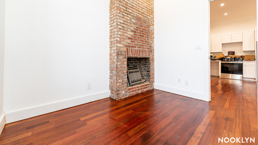 276 Boerum Street - Photo 19