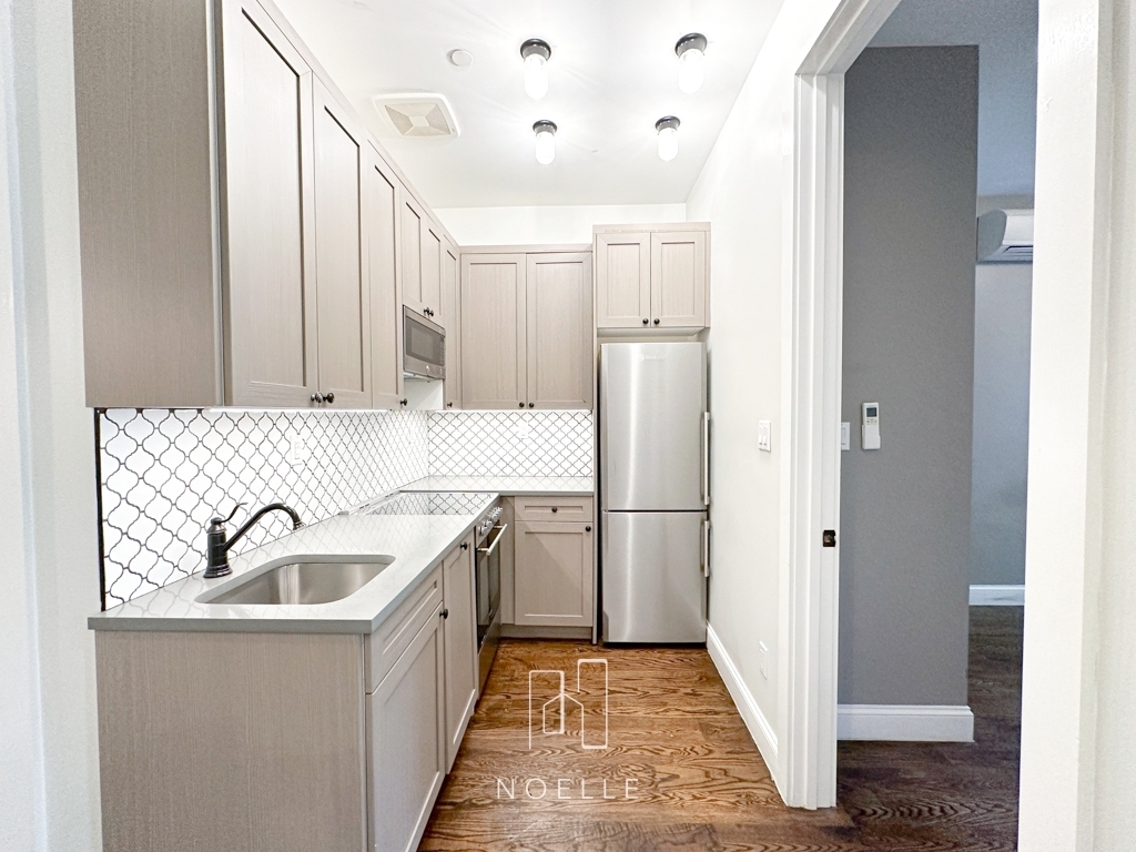 60-80 Myrtle Avenue - Photo 1
