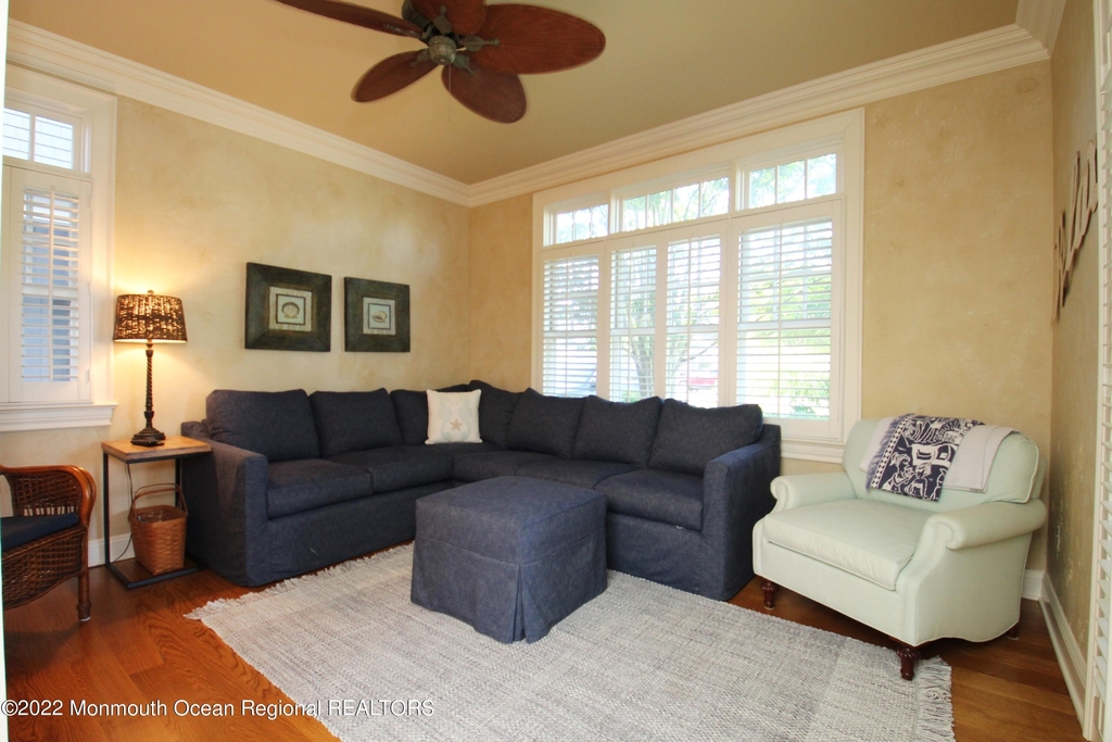 106 Stockton Boulevard - Photo 8