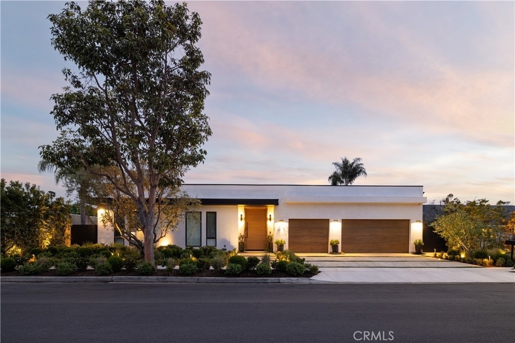 1615 Anita Lane - Photo 0