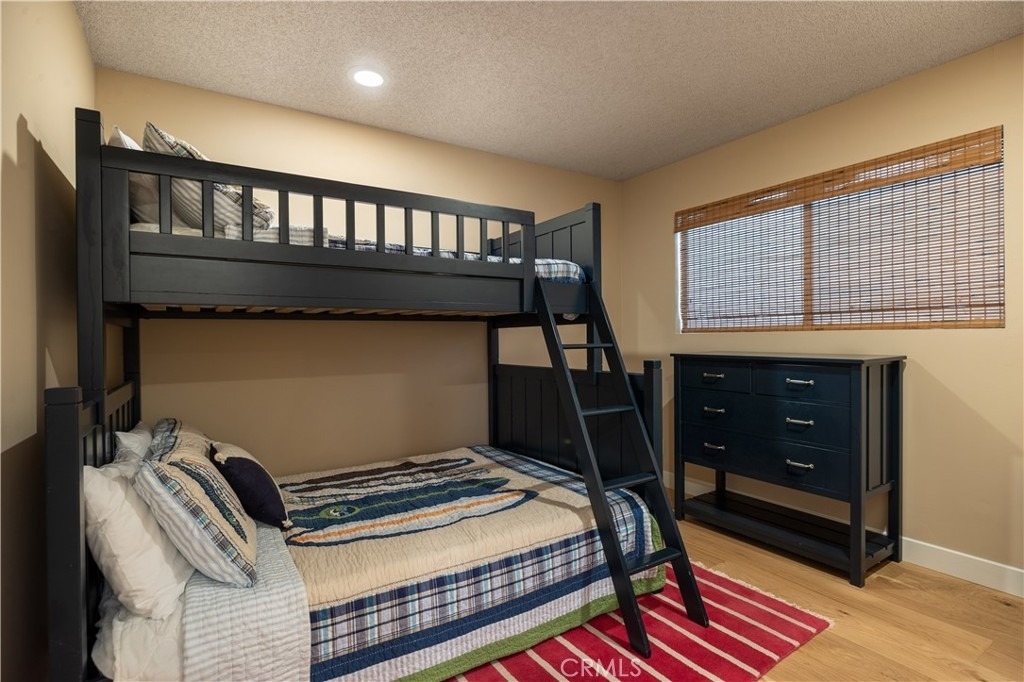 1303 E Balboa Boulevard - Photo 22