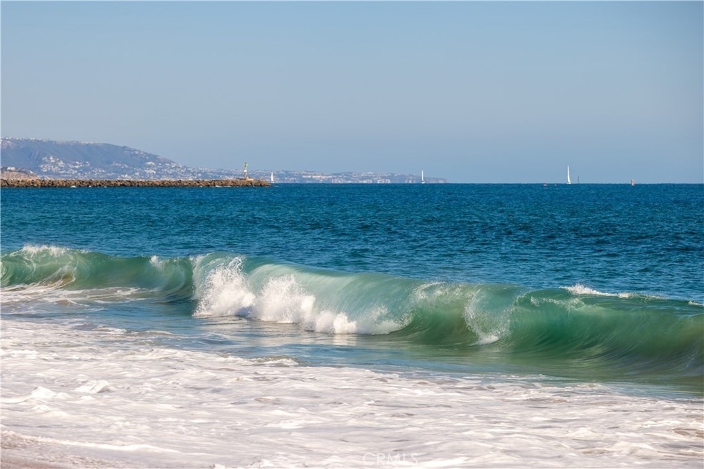 1303 E Balboa Boulevard - Photo 24