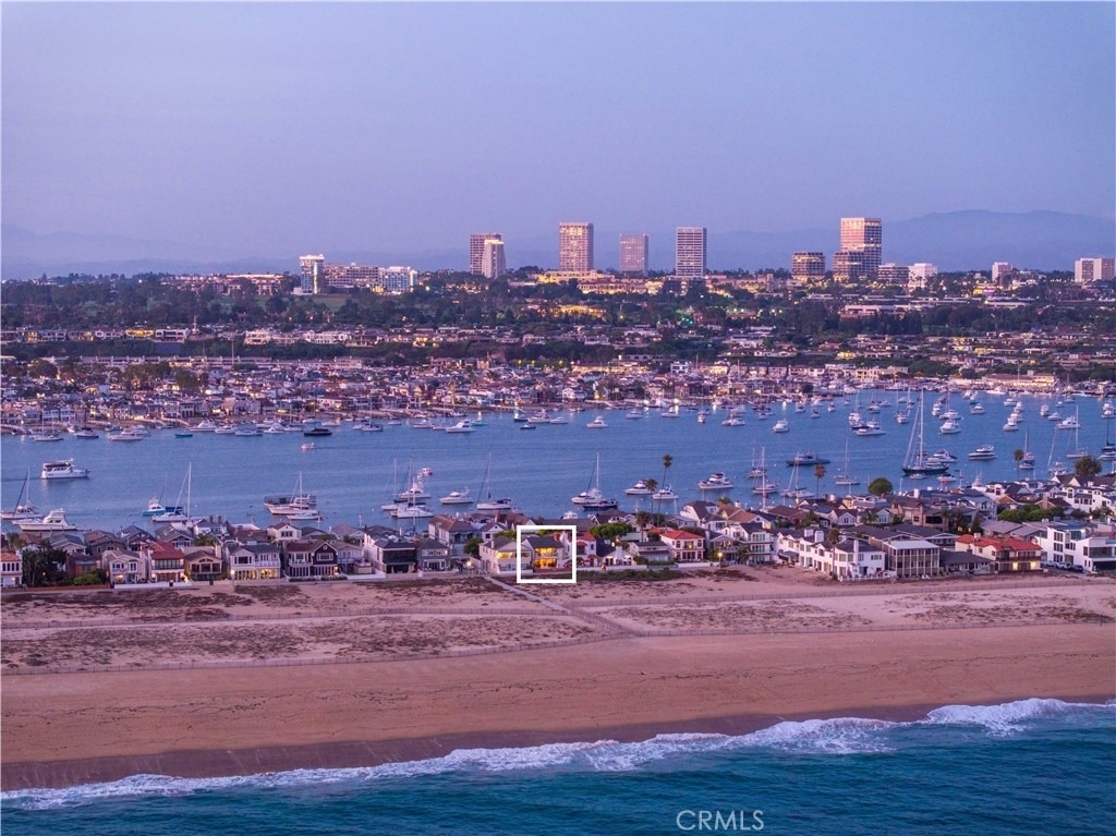 1303 E Balboa Boulevard - Photo 20