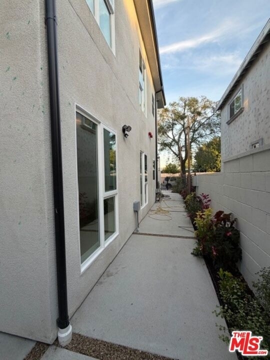 5191 5191 Lindley Avenue - Photo 35