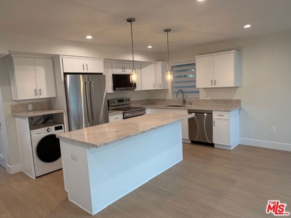 5191 5191 Lindley Avenue - Photo 26