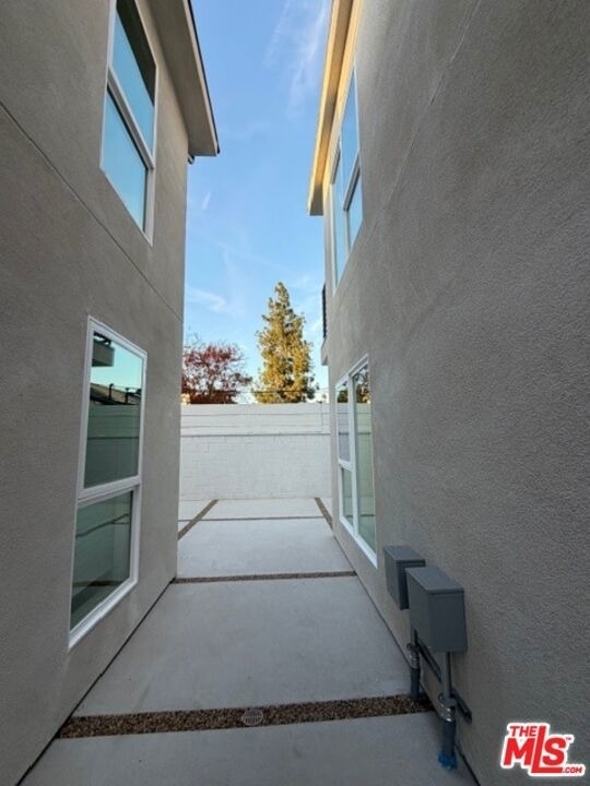 5191 5191 Lindley Avenue - Photo 40