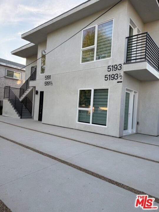 5191 5191 Lindley Avenue - Photo 17