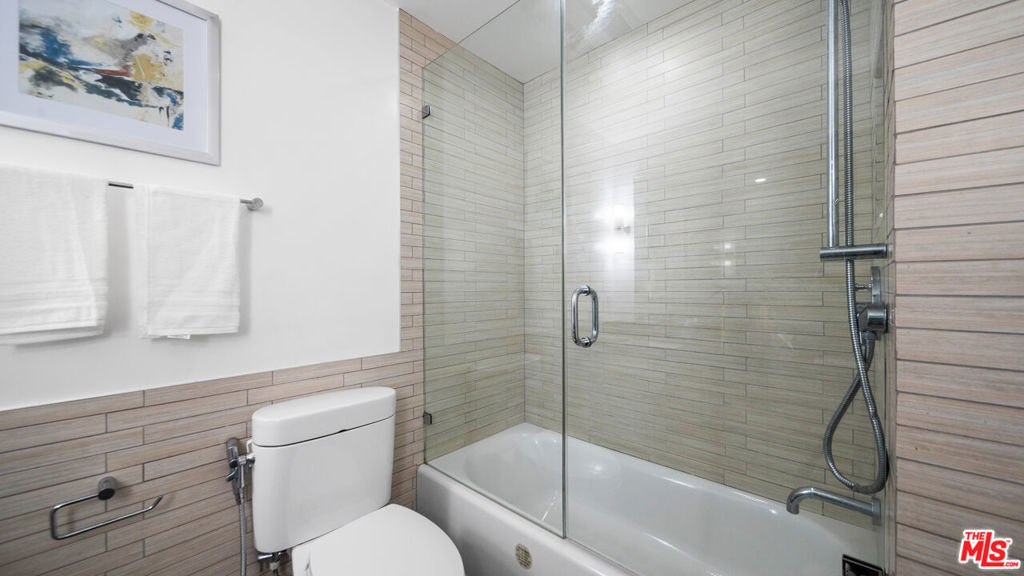 1818 Thayer Avenue - Photo 8