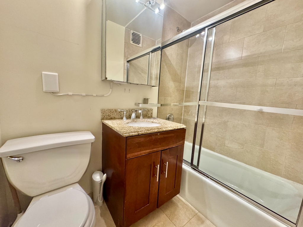 30 Christopher Street - Photo 4