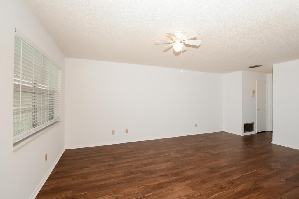 8 Lake Vista Trail - Photo 3