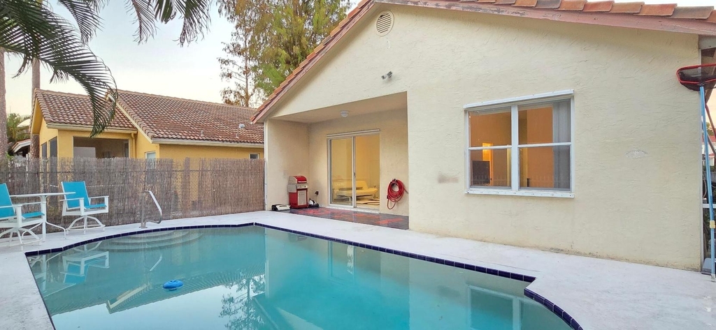 661 Lake Wellington Drive - Photo 56