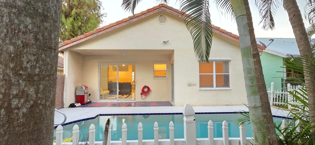 661 Lake Wellington Drive - Photo 6