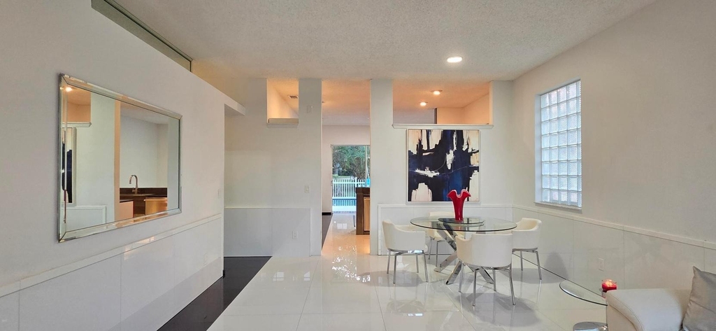 661 Lake Wellington Drive - Photo 13