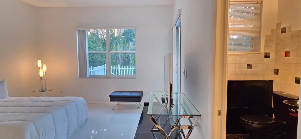 661 Lake Wellington Drive - Photo 72