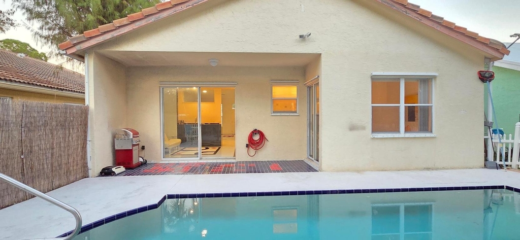 661 Lake Wellington Drive - Photo 60