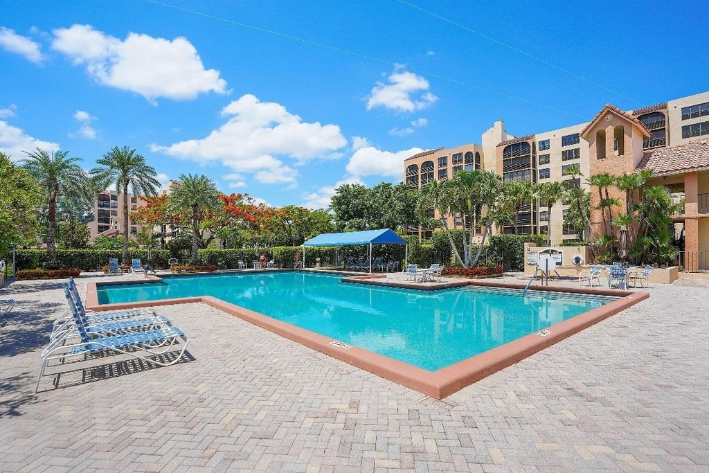 7201 Promenade Drive E - Photo 41