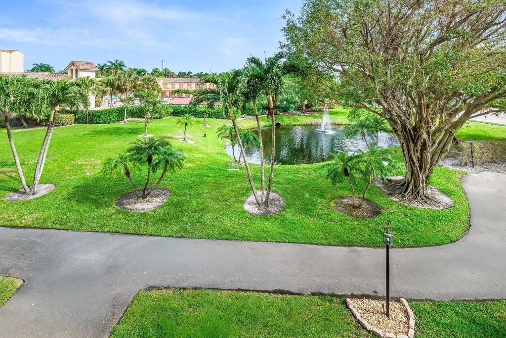 7201 Promenade Drive E - Photo 36