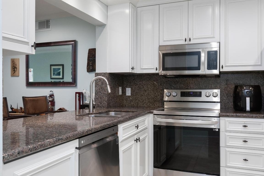 961 S Ocean Drive - Photo 20