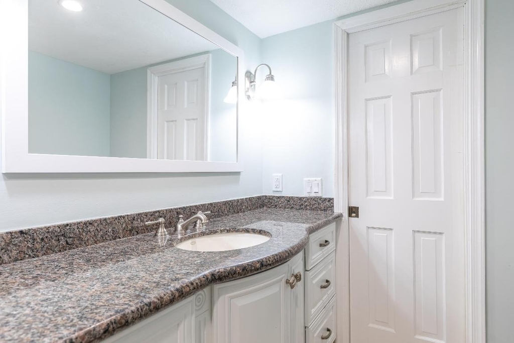961 S Ocean Drive - Photo 10