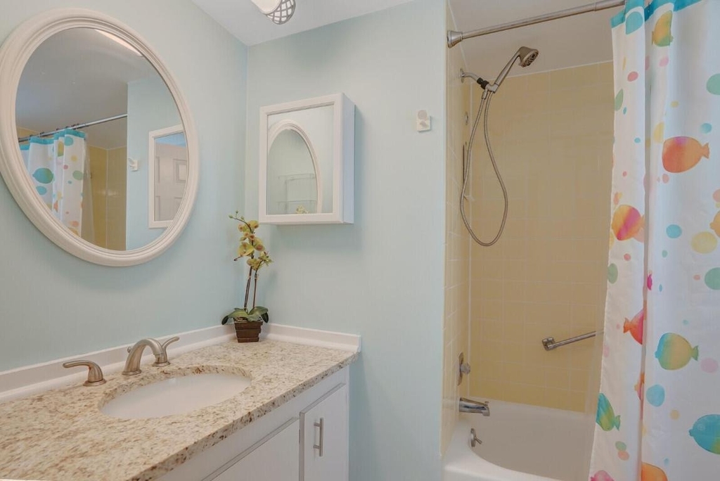 3959 Via Poinciana - Photo 23