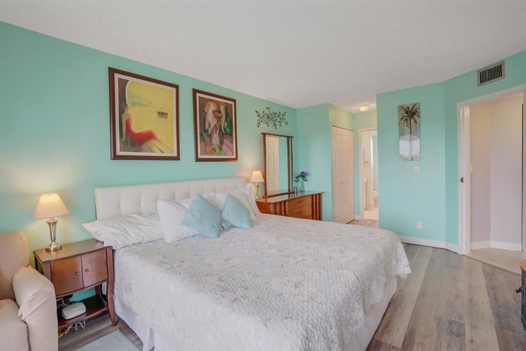 3959 Via Poinciana - Photo 19