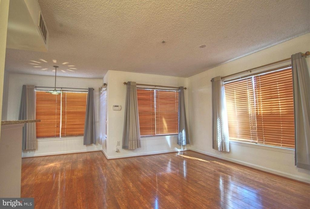 1007 Fallcrest Court - Photo 21