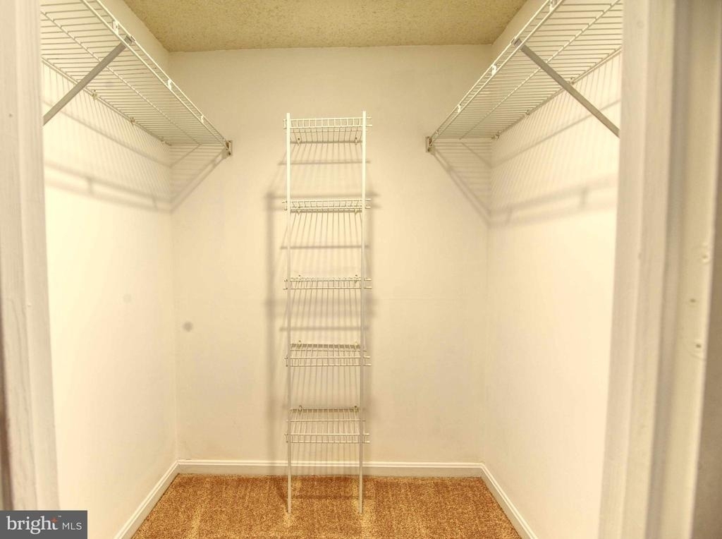 1007 Fallcrest Court - Photo 7