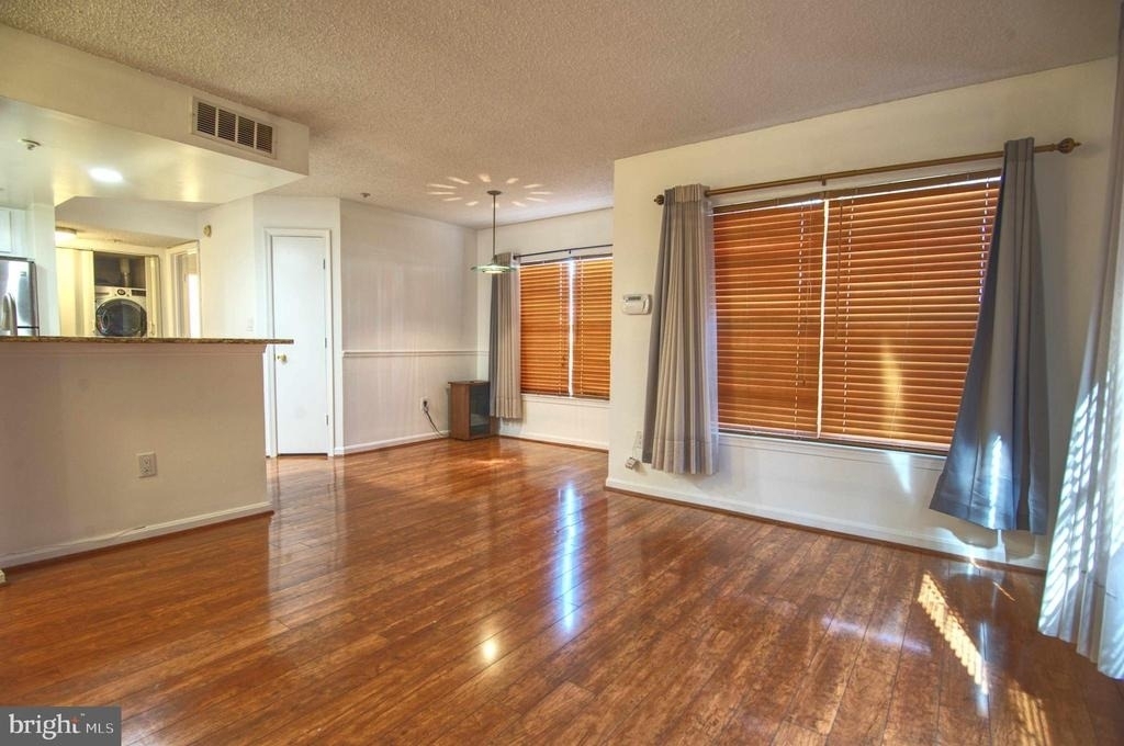 1007 Fallcrest Court - Photo 19