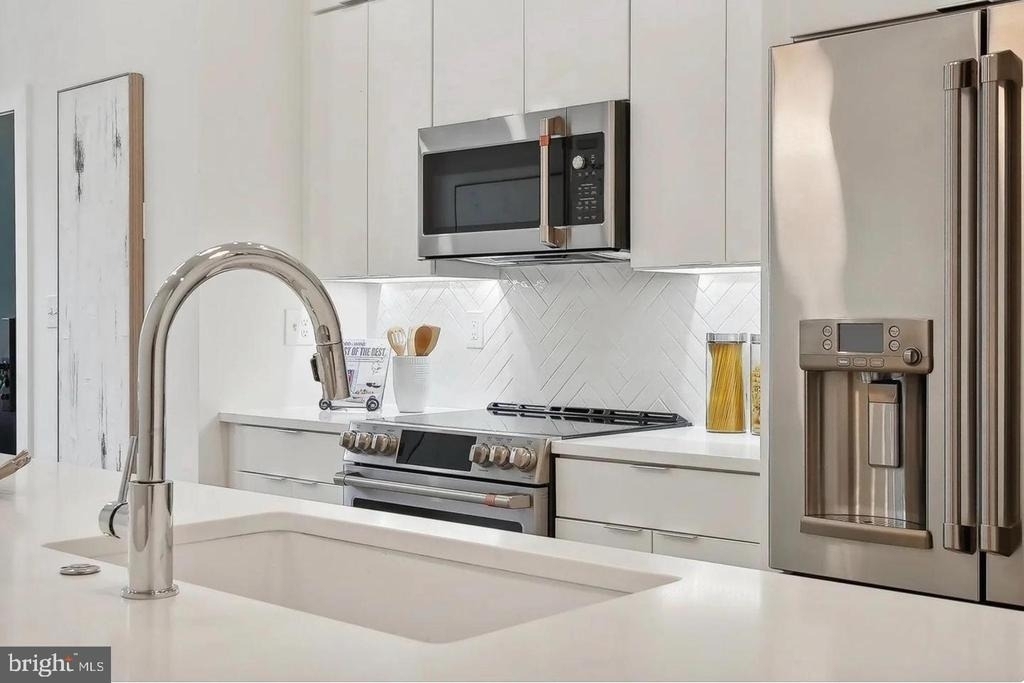 2015 13th Street Nw - Photo 9