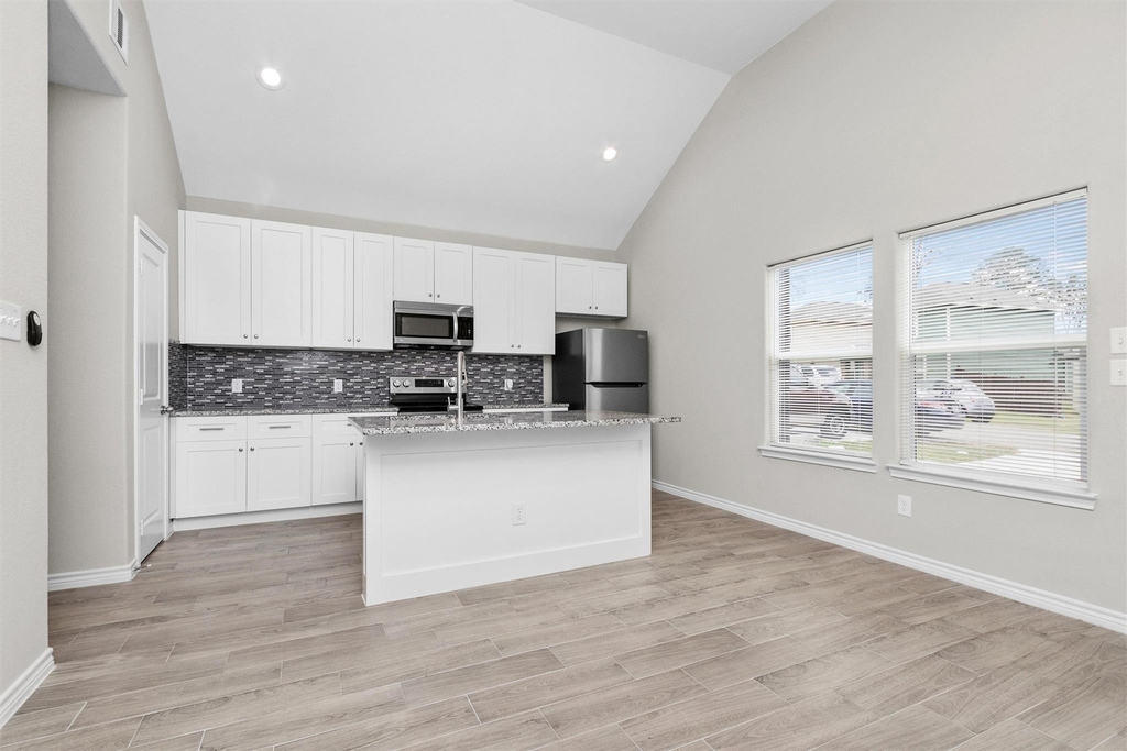 16706 E Hammon - Photo 4